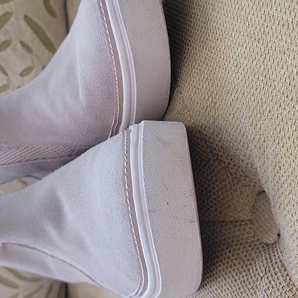 Toms Womens Bryce Suede Slip On Booties (Z) - Picture 3 of 8